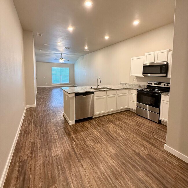 Photo - 2145 Kokomo Ave Unit A