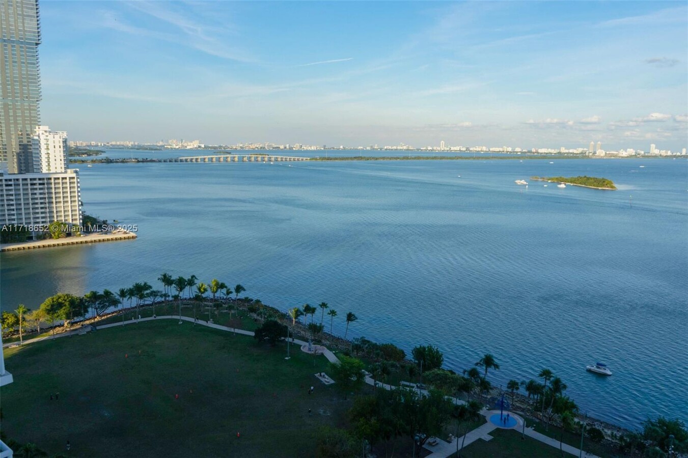 View - 1800 N Bayshore Dr Condo Unit