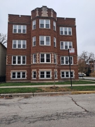 Photo - 935 W Marquette Rd