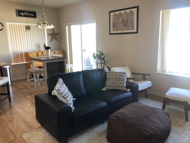 Photo - 1459 SW Sagebrush Ln