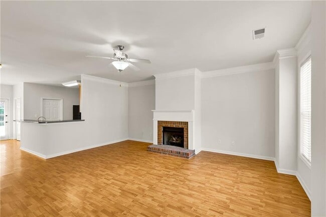 Photo - 3862 Guilderoy Ln