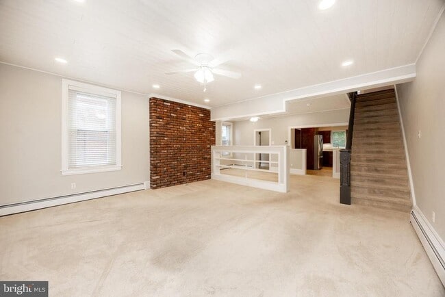 Photo - 147 2nd Ave