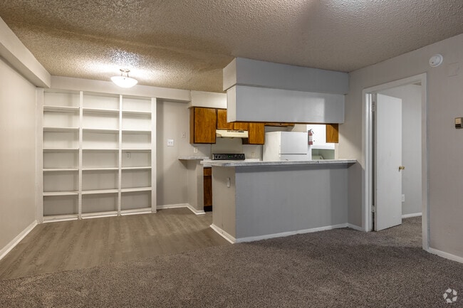 2BR, 1BA - 861SF - Living Room - Santa Fe Apartments