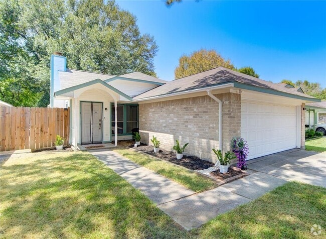 Building Photo - 23419 Summer Pine Dr Rental
