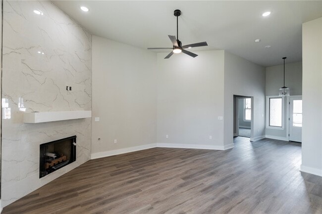 Photo - 808 Kelley Ann St