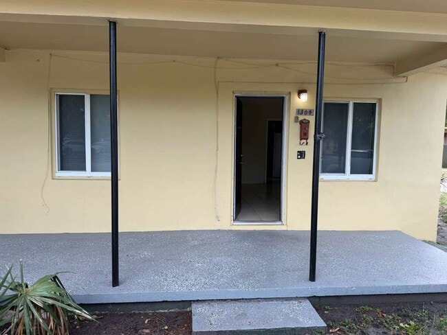 Photo - 2-1 house