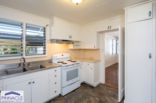 Photo - 738 Menehune Ln