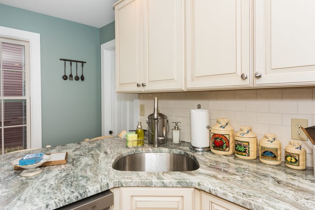 Photo - 69 Dennett St