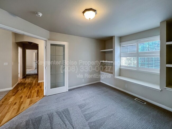 Photo - 2403 E Indian Creek Dr