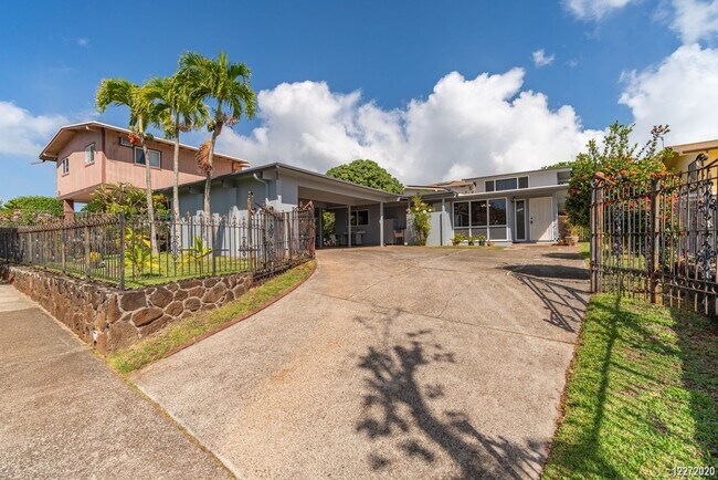 Building Photo - Fully Renovated 1BR/1BA/1PKG in Pearl City. Rental