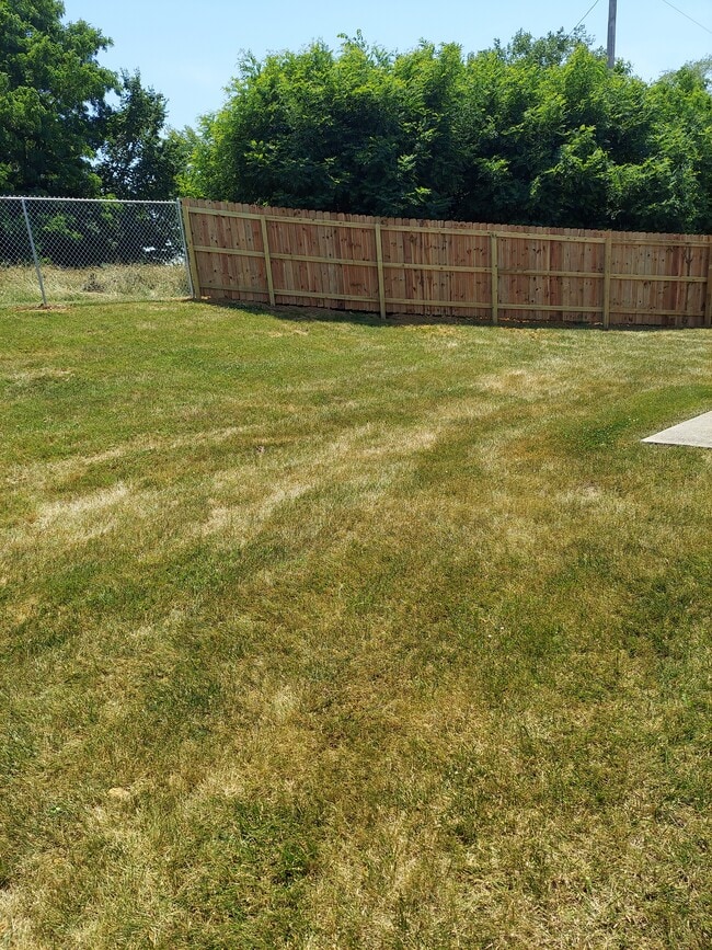Photo - 704 Glenstone Dr