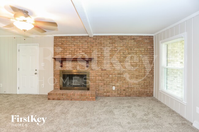 Photo - 6404 Pencade Ln