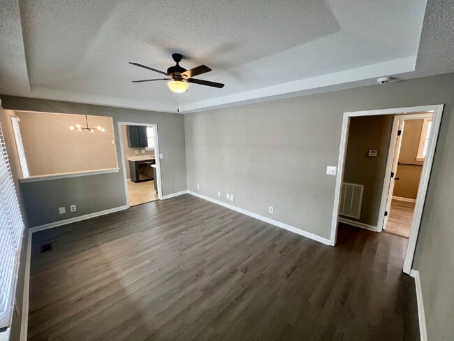 Photo - 763 Needmore Rd