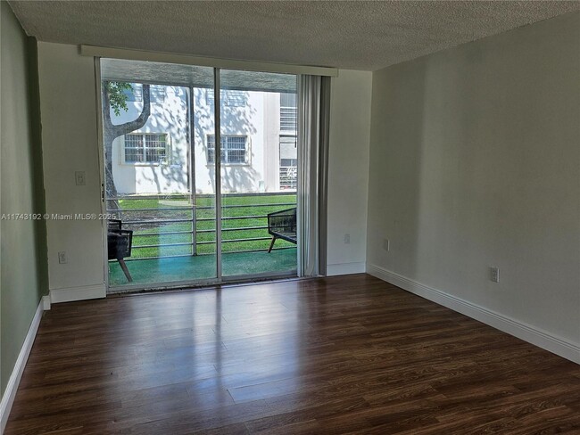 Photo - 14165 SW 87th St Unidad D106 Rental