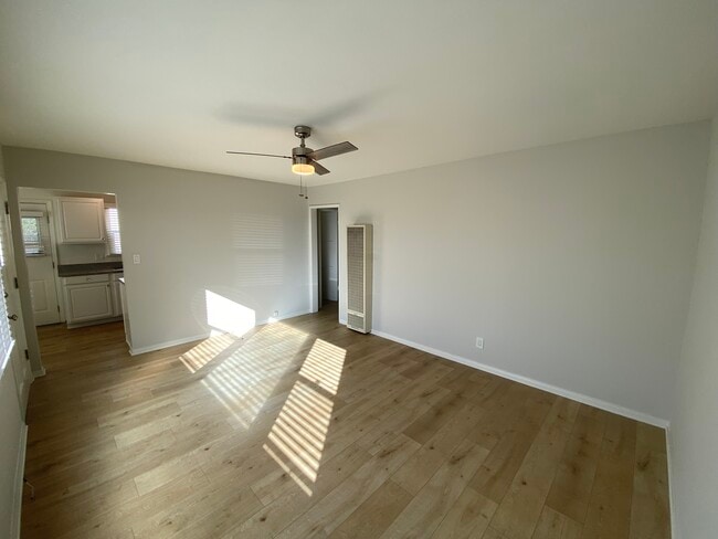 Photo - 14320 Condon Ave