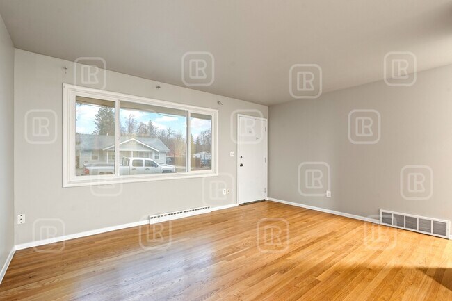 Photo - 7309 E 6th Ave