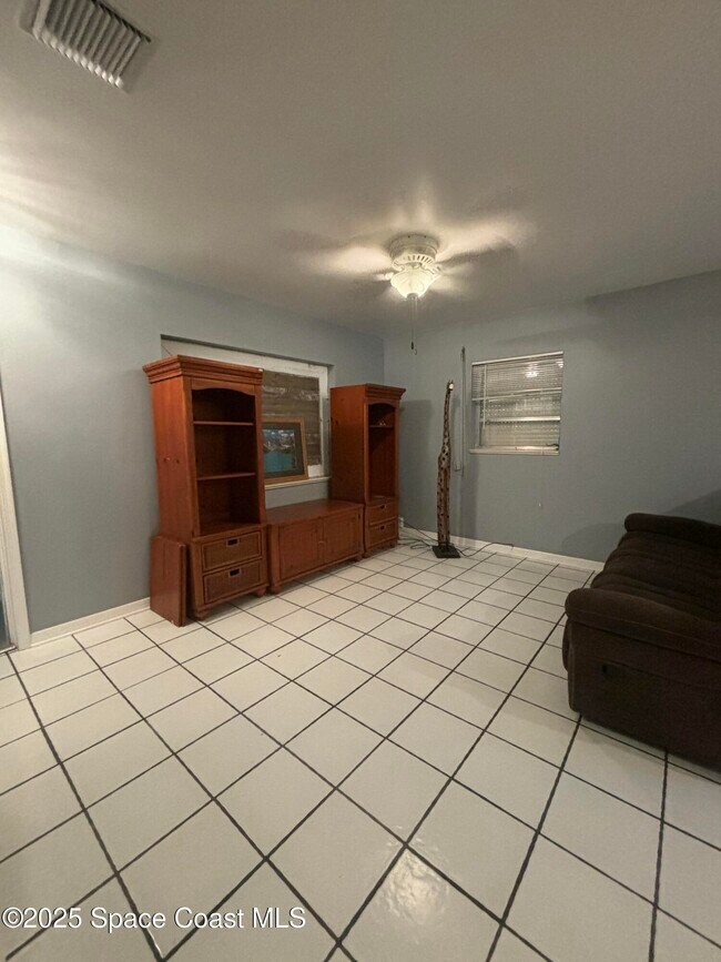 Photo - 2660 Pine St NE