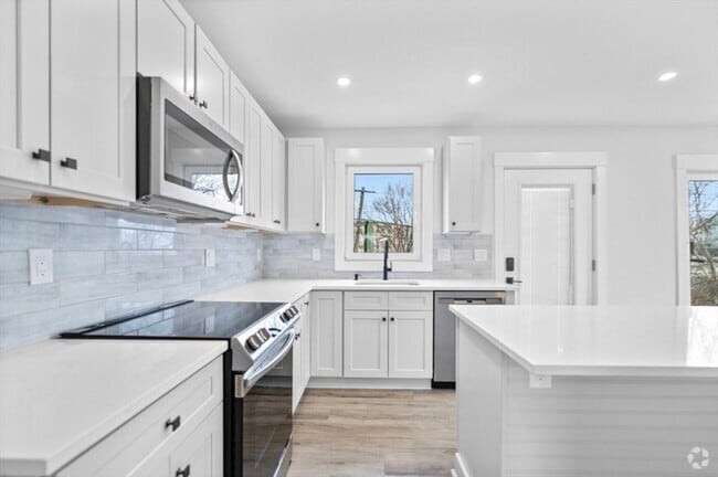 Building Photo - 6 Garfield Ave Unit 3 Rental
