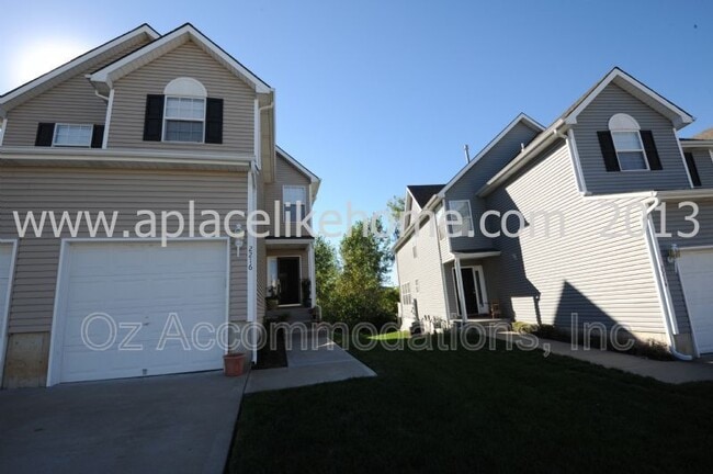 Building Photo - 2216 SW Rambling Vine Rd Rental