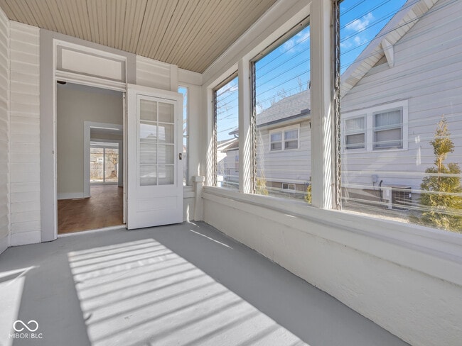 Photo - 252 W South St