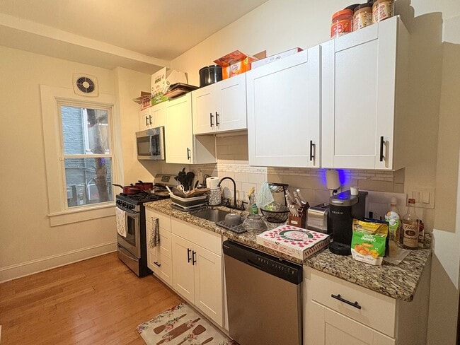3119 N Calvert St Unidad 1