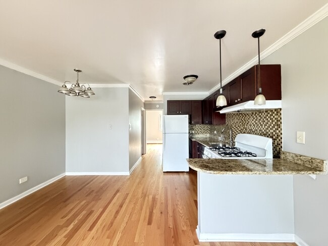 8500 Waukegan Rd Unit 21