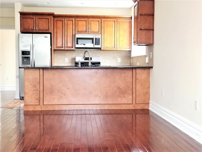 Photo - 1000 West St Unit 3A