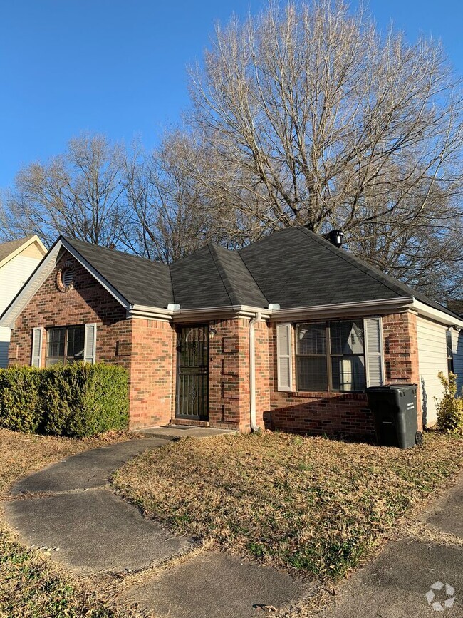 Building Photo - 2 Bed 1 Bath Home/ South Side of Jonesboro...