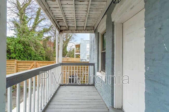 731 W 38th St Unit 2