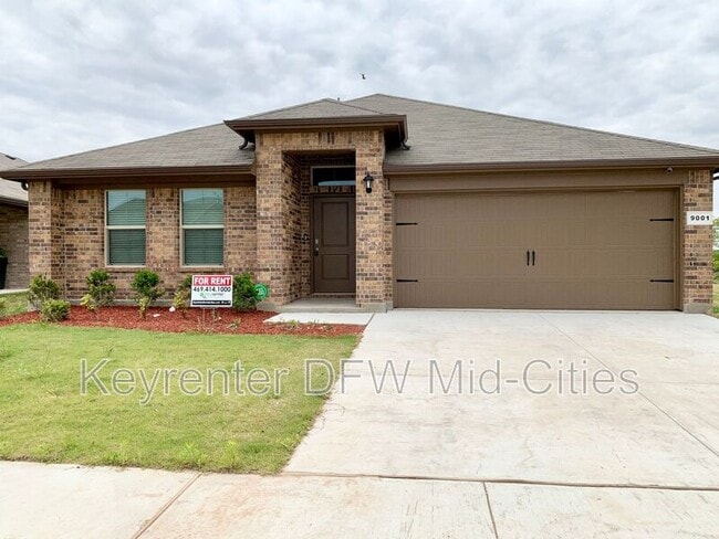Building Photo - 9001 High Stirrup Ln