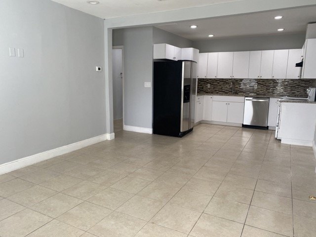2 bedroom 1 Bath Home - Utilities Included