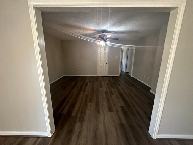 Photo - 29031 Elmwood Dr