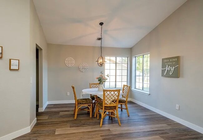 Photo - 17612 El Cajon Dr