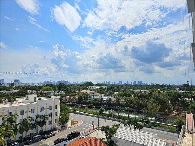 Building Photo - 2829 Indian Creek Dr Unit 709 Rental