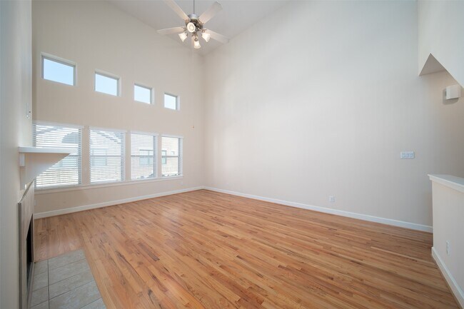 Photo - 3634 Main Plaza Dr