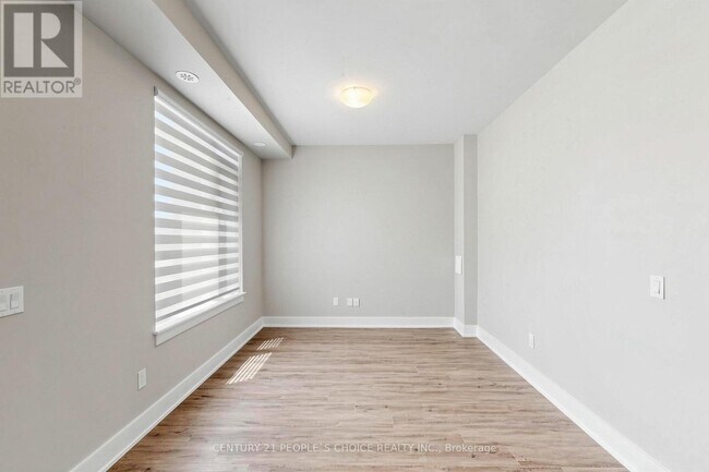 Photo - 72 Windward Dr