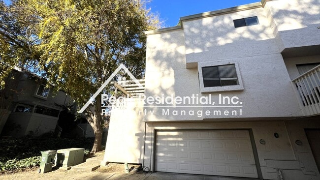 Photo - Wonderful Natomas 2bd/2.5ba Townhome with 2 Car Garage!