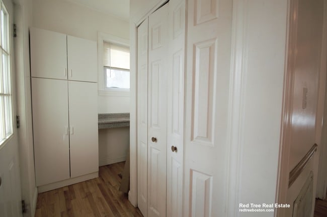 Photo - 44 Champney St Unit 2