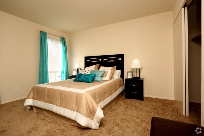 Photo - Cherry Creek Apartments