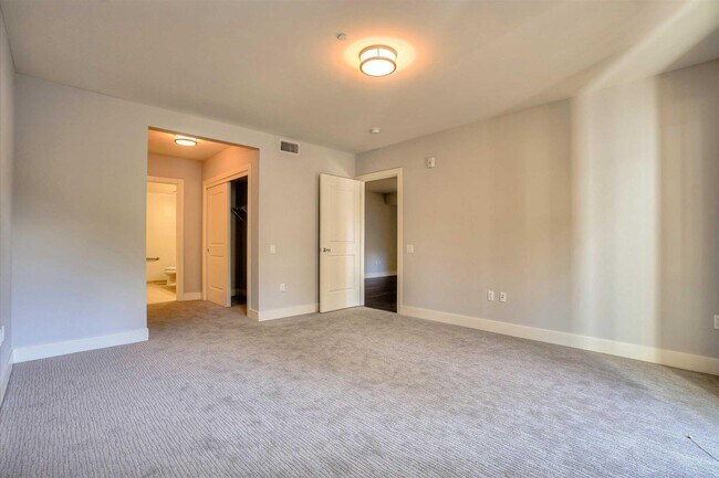 33 North Apartments