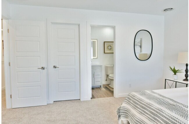 Photo - 6412 South Ave