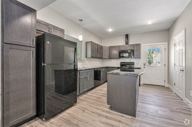 Building Photo - 717 Worden St SE Unit 717 Rental