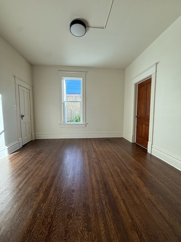 Photo - 215 W 5th St