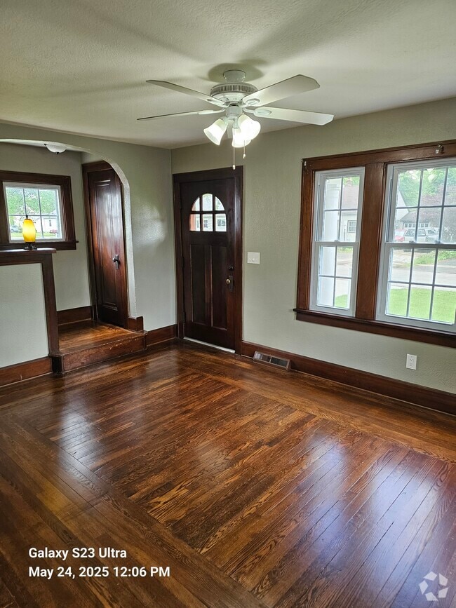 Building Photo - 41719 Edison Ct Rental