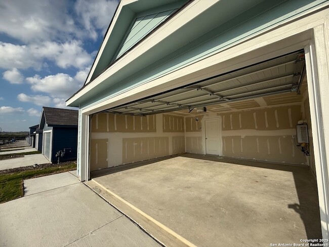 Photo - 224 Ottawa Wy