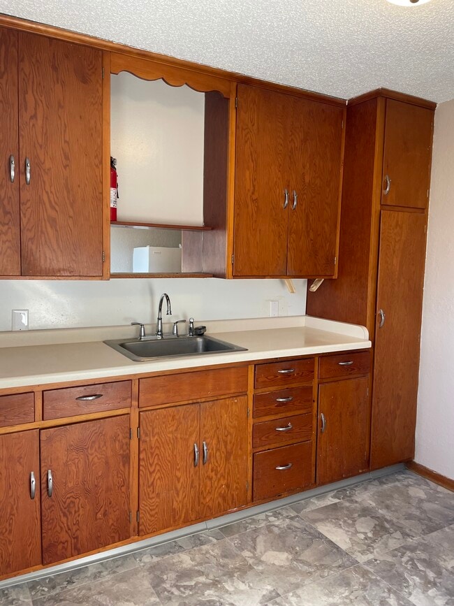 Photo - 551 7th St W Unit 1