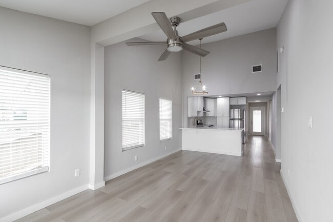 Photo - 2830 Bay Oaks Harbor Dr