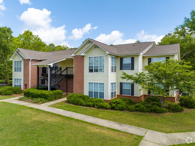 Building Photo - The Groves Lithonia Rental