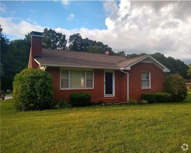 Building Photo - 6533 Lebanon Rd Rental
