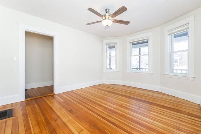 Photo - 359 Concord St Unit 1